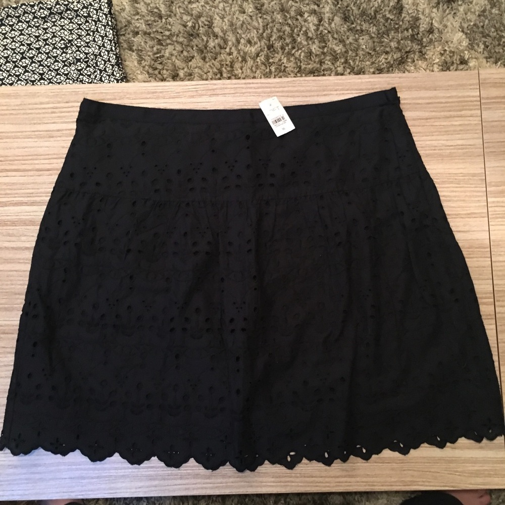 Ann Taylor LOFT Black Eyelet Skirt NWT Size 16